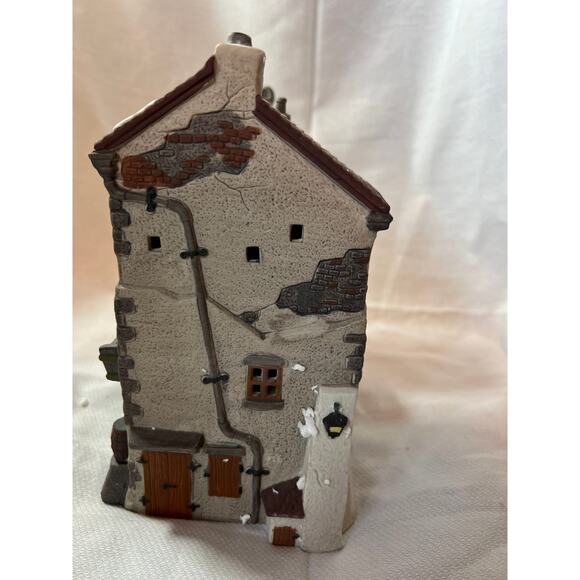 Dept 56 Dickens’ Village Oliver Twist Fagin’s Hide-A-Way #55522 1990 w/light Box - Picture 2 of 7